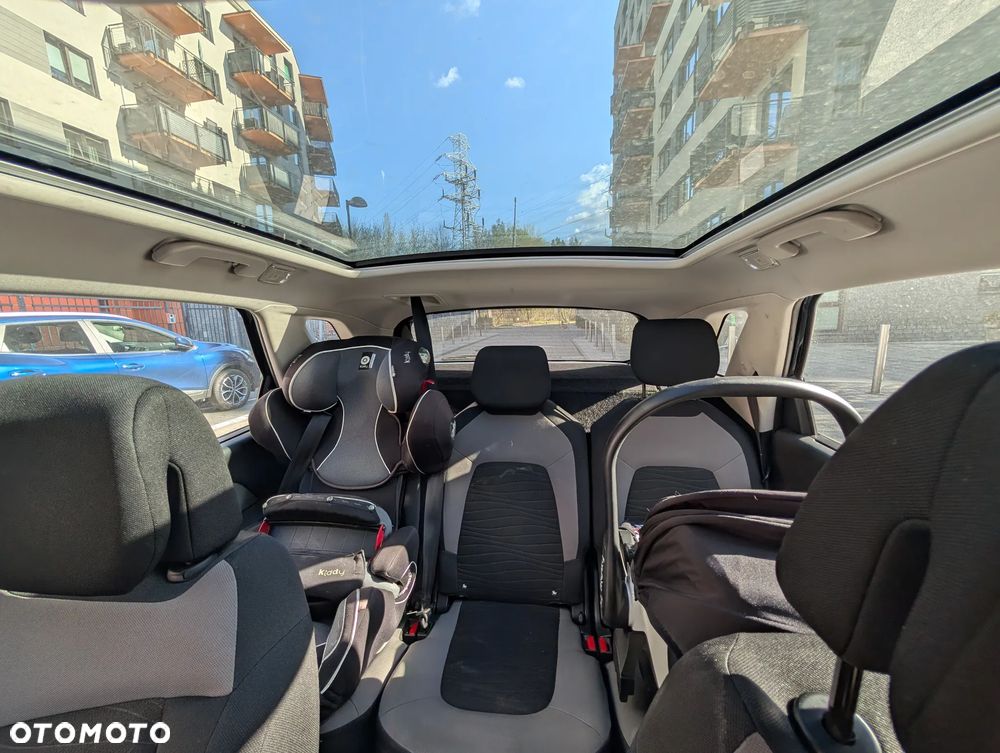 Citroën C4 Picasso e-HDi 115 ETG6 Exclusive - 11