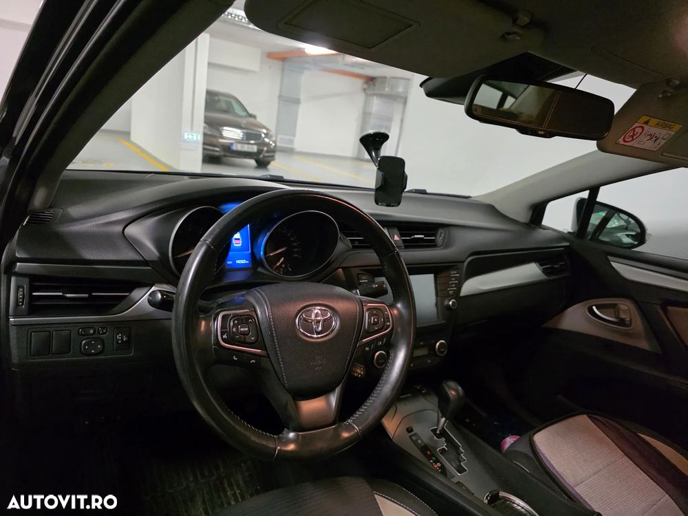 Toyota Avensis 1.8 Multidrive S Executive - 15