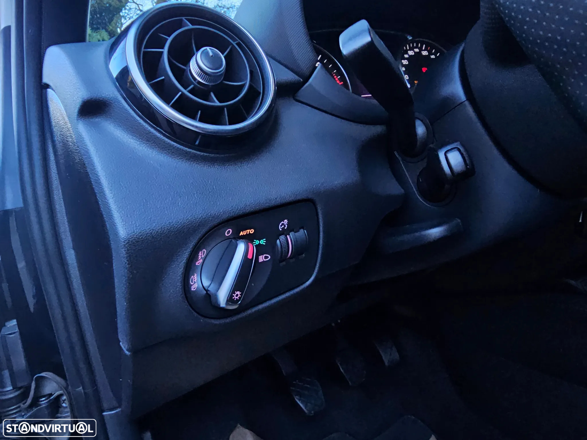 Audi A1 Sportback 1.6 TDI S-line - 25