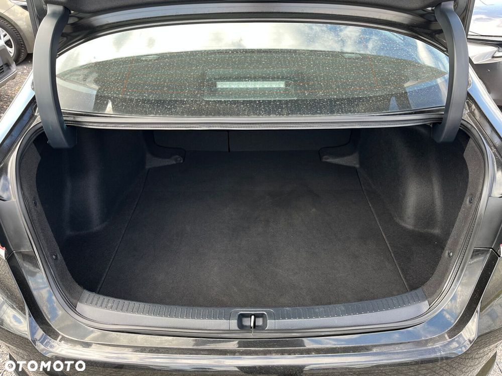 Toyota Corolla 1.8 Hybrid Comfort - 30