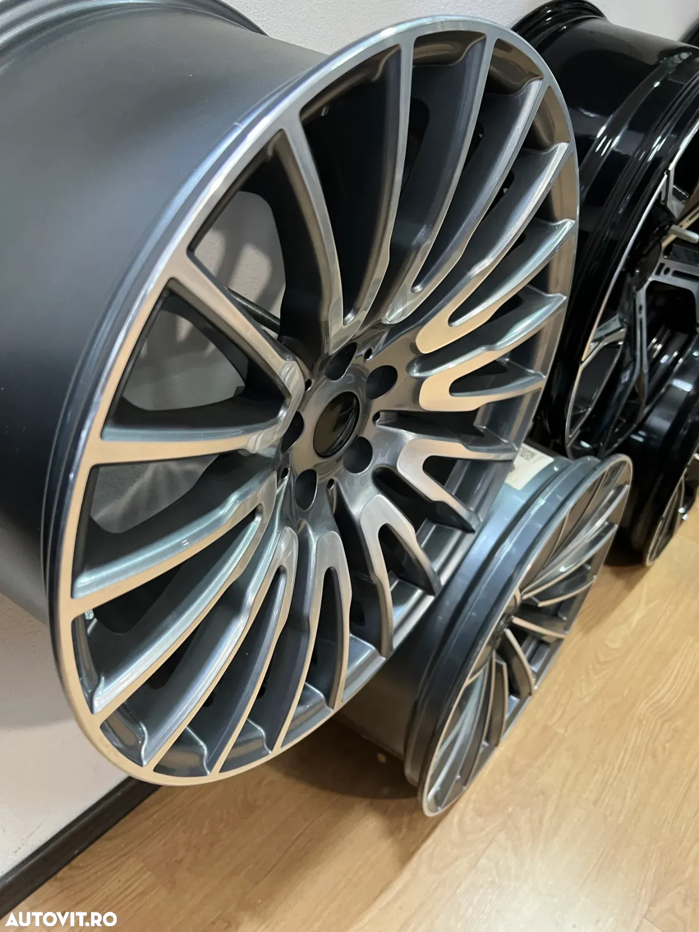 3 Jante BMW la bucata Jante R20 BMW jante bmw noi fata/spate detalii in descrierea bmw f10 f11 f12 f30 F01 F02 F GT prindere 5x120 - 3