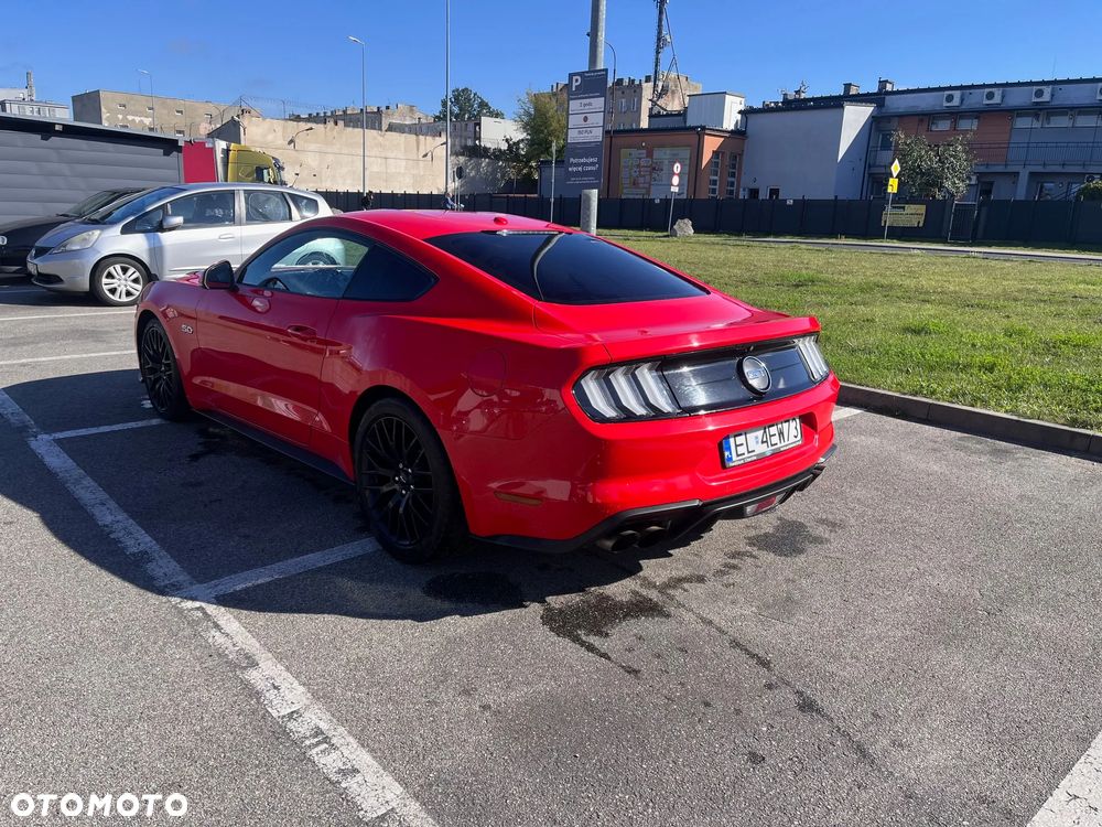 Ford Mustang 5.0 V8 GT - 4