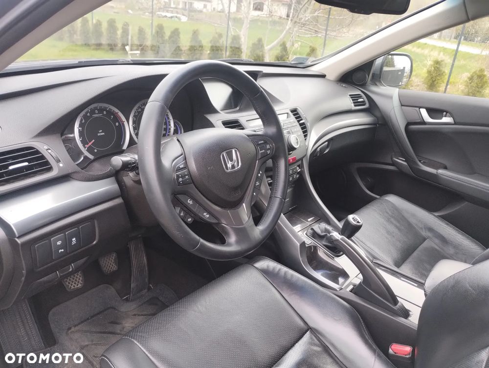 Honda Accord 2.0 Executive Navi - 5