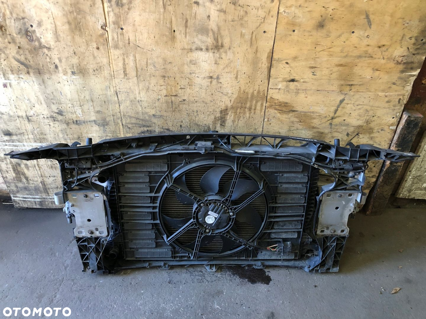 PAS PRZEDNI WZMOCNIENIE A4 B9 8W 15 - 19 2.0TDI MANUAL KOMPLETNY - 10
