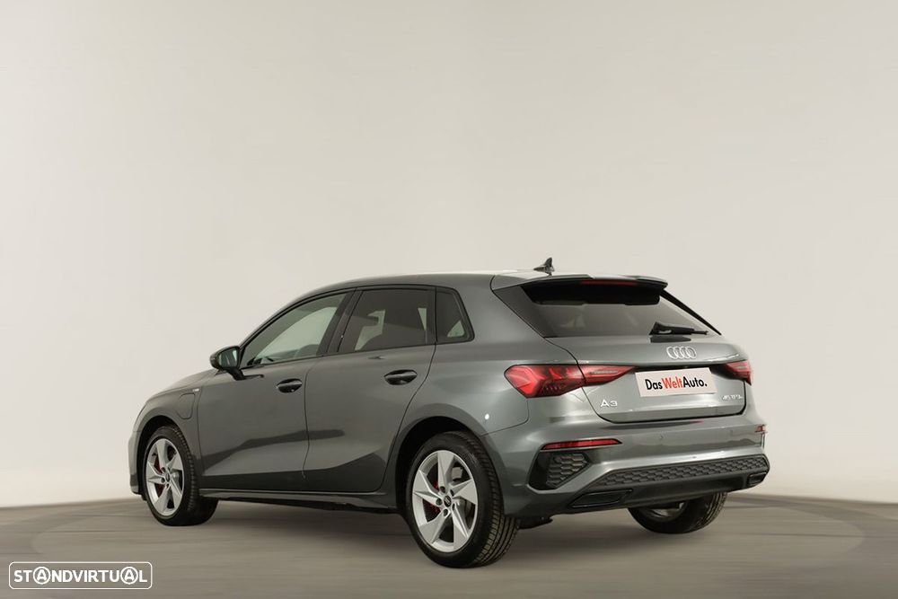Audi A3 Sportback 45 TFSIe S line - 3