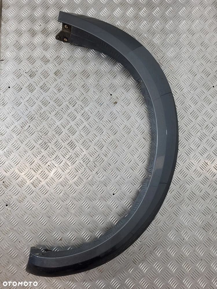 Mitsubishi L200 IV Listwa Błotnika Prawy Przód - 2