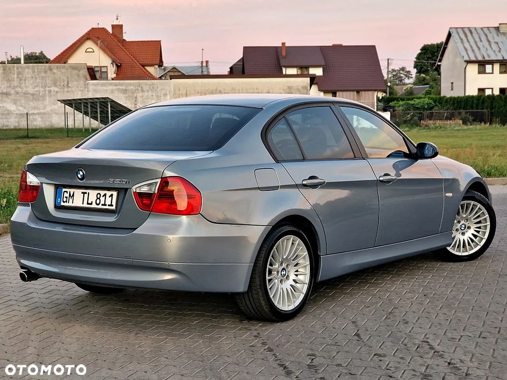 BMW Seria 3 320i - 19