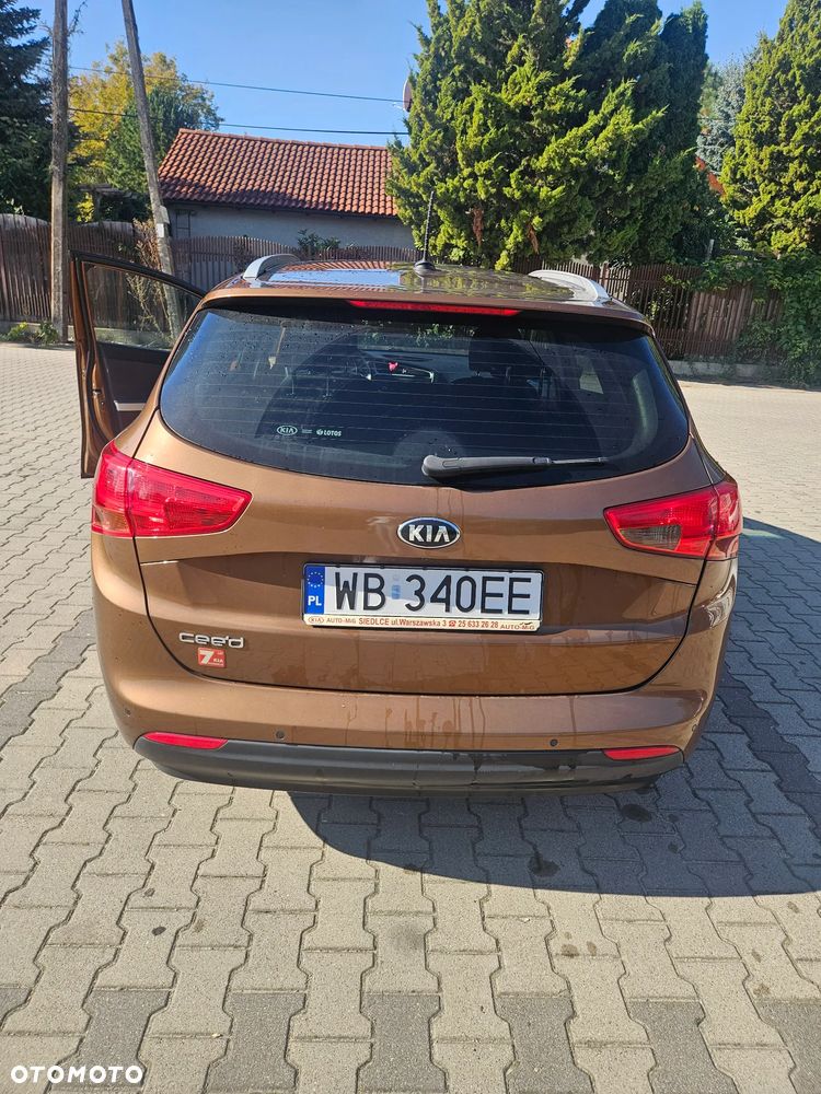 Kia Ceed - 4