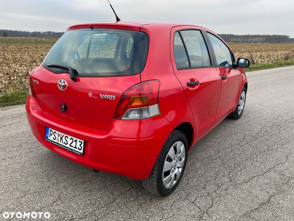 Toyota Yaris 1.33 Luna - 10