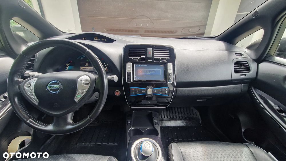Nissan Leaf 24kWh Tekna - 9
