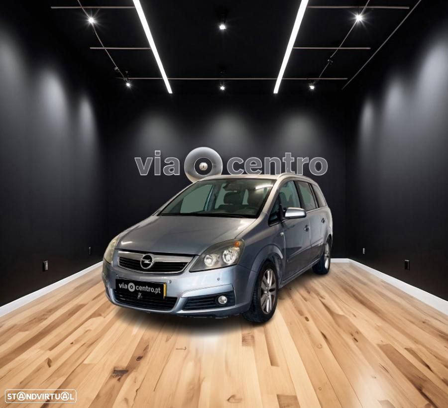 Opel Zafira 1.9 CDTi Cosmo - 1