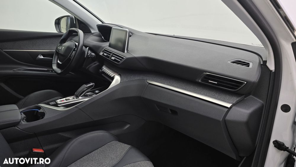 Peugeot 5008 1.2L PureTech EAT8 S&S Allure - 16