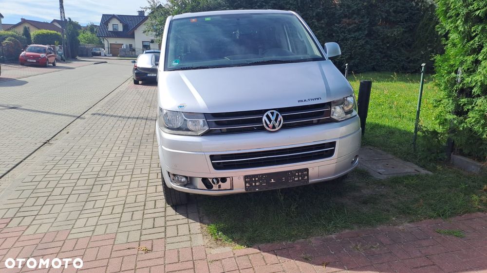 Volkswagen Multivan - 2
