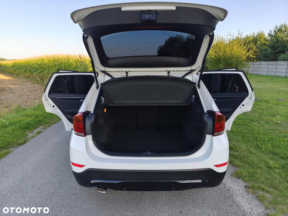 BMW X1 sDrive18d xLine - 30