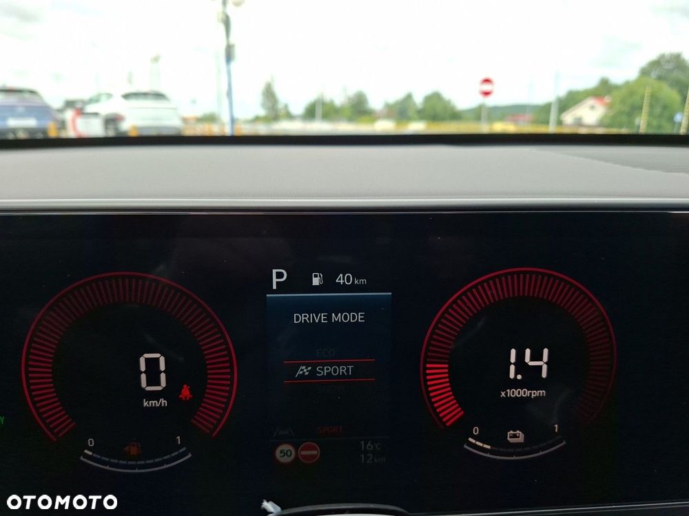 Hyundai Kona 1.6 GDI Hybrid Smart DCT - 17