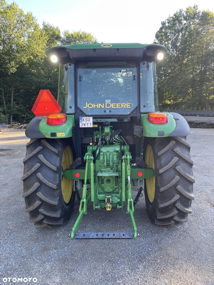 John Deere 5820 - 4