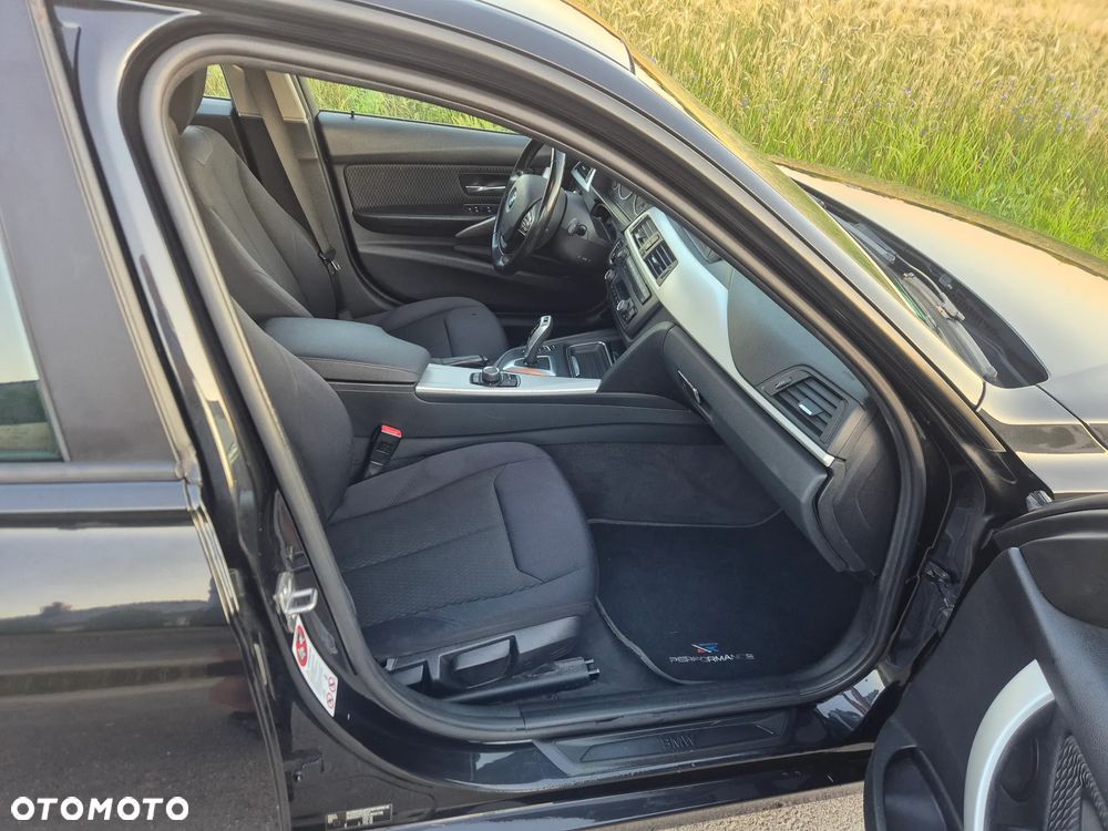 BMW Seria 3 - 11
