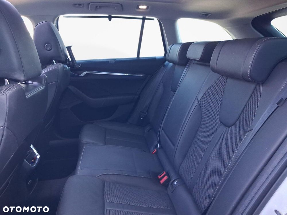 Skoda Octavia 2.0 TDI DSG Style - 16