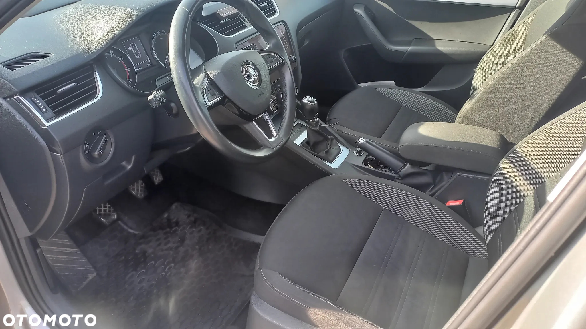 Skoda Octavia 1.5 TSI ACT Ambition - 6