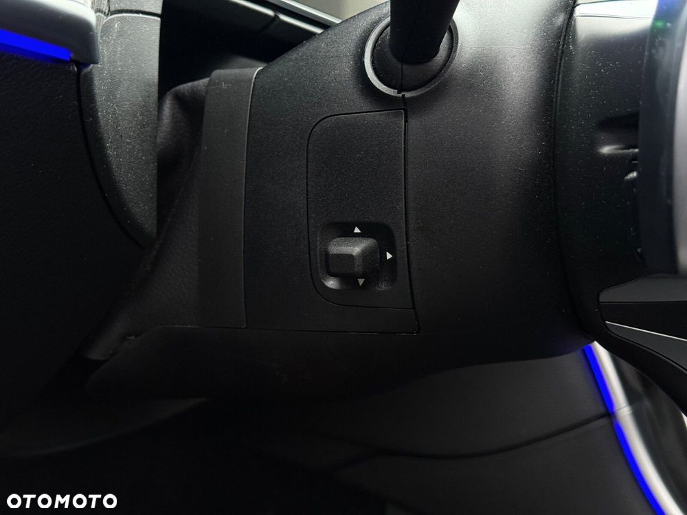 Mercedes-Benz Klasa C 400 e PHEV 4-Matic AMG - 16