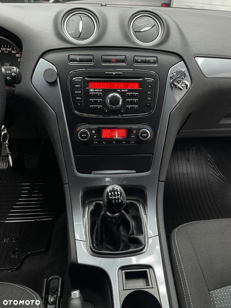 Ford Mondeo 1.6 T Platinium X Plus (Trend) - 12