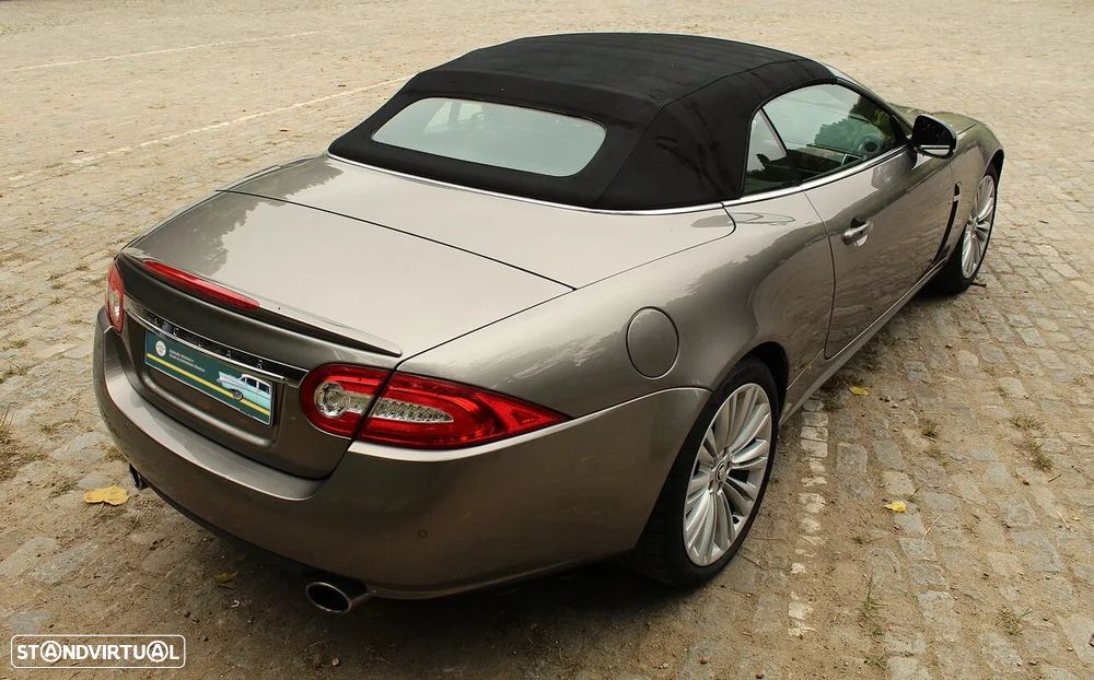 Jaguar XK - 18