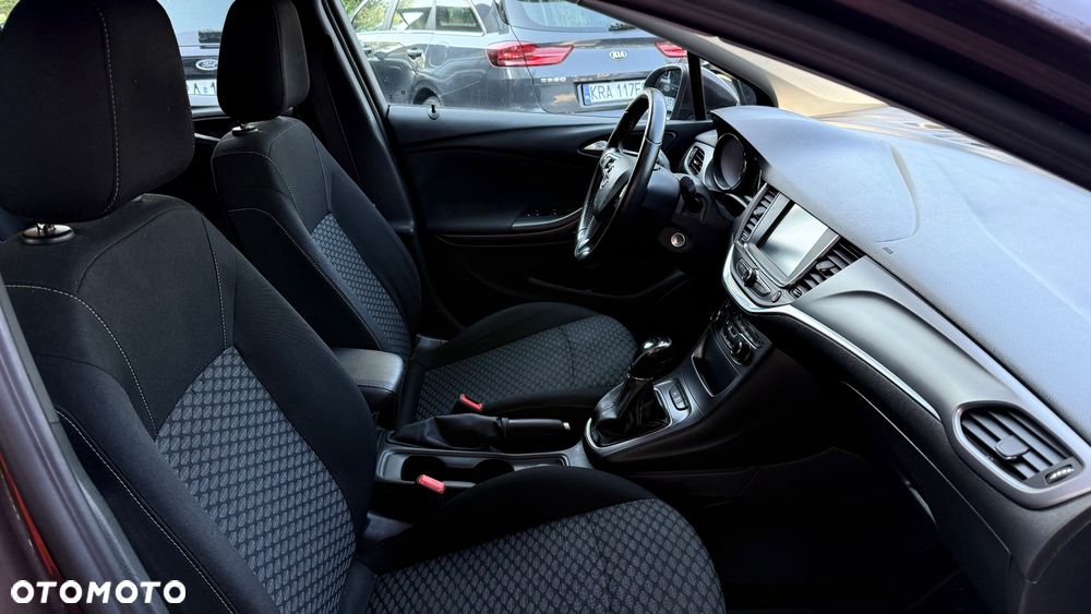 Opel Astra 1.4 Turbo Dynamic - 30