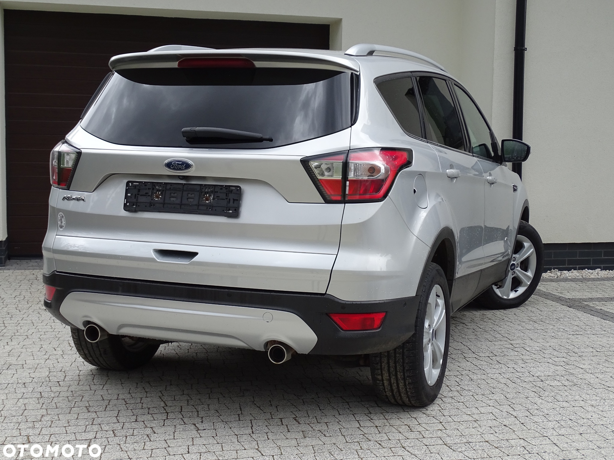 Ford Kuga 2.0 TDCi 4x4 Titanium - 9