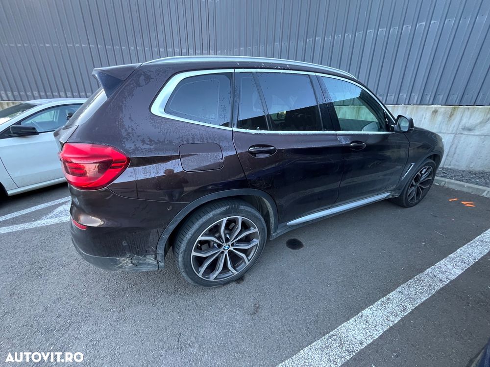 BMW X3 xDrive30i AT xLine - 1