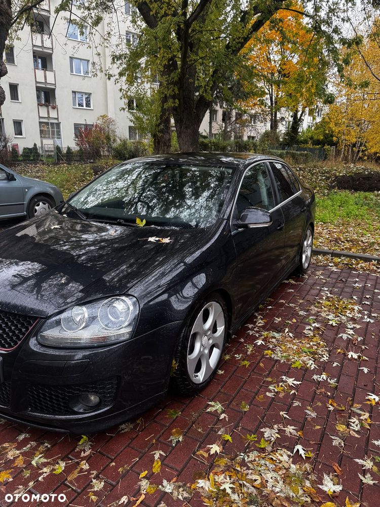 Volkswagen Jetta 2.0 TSI Sportline - 5