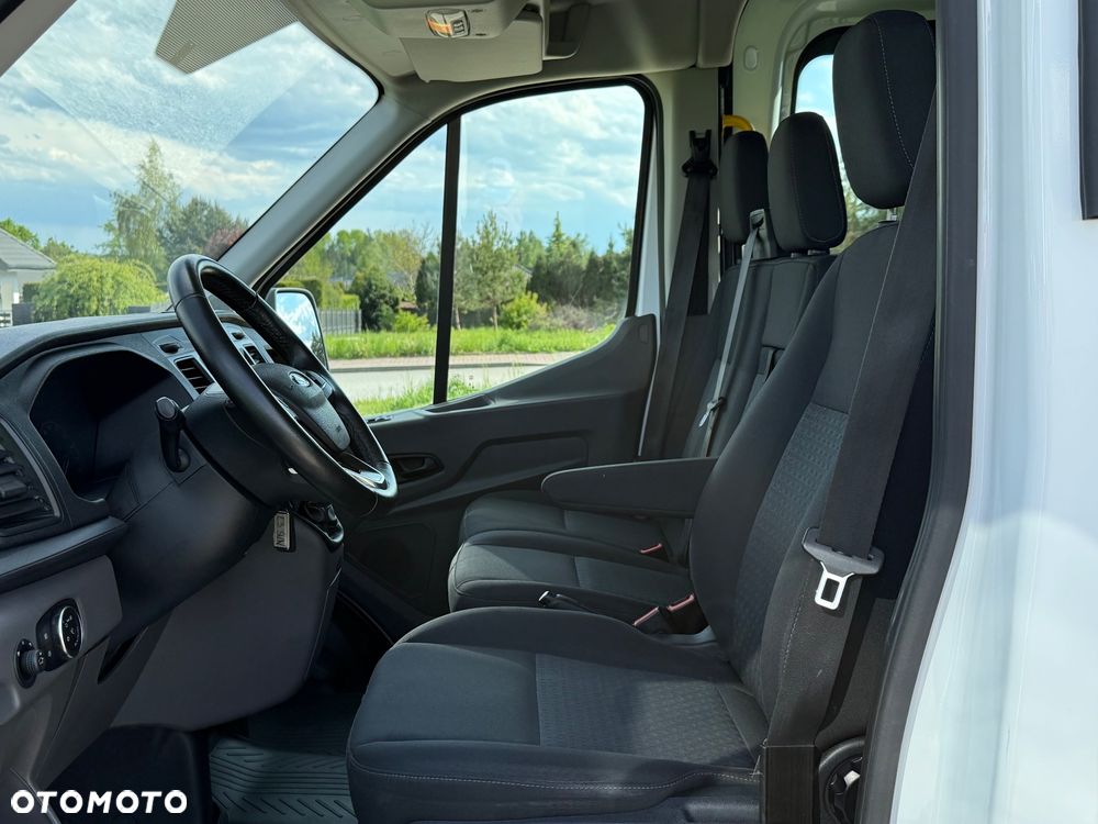 Ford Transit - 23