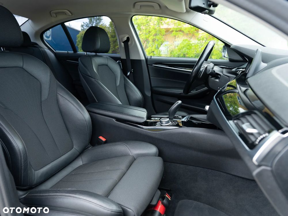 BMW Seria 5 520d Sport Line sport - 20