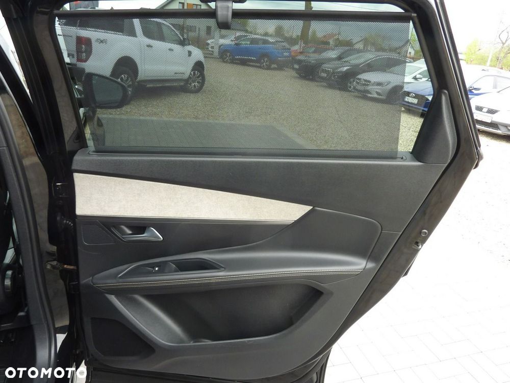 Peugeot 5008 - 35