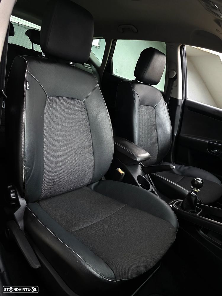 Kia Ceed SW 1.6 CRDi EX ISG - 51