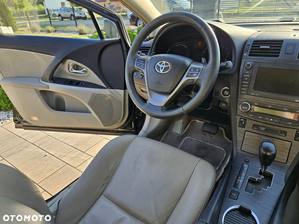 Toyota Avensis 2.0 Prestige EU5 MS - 12