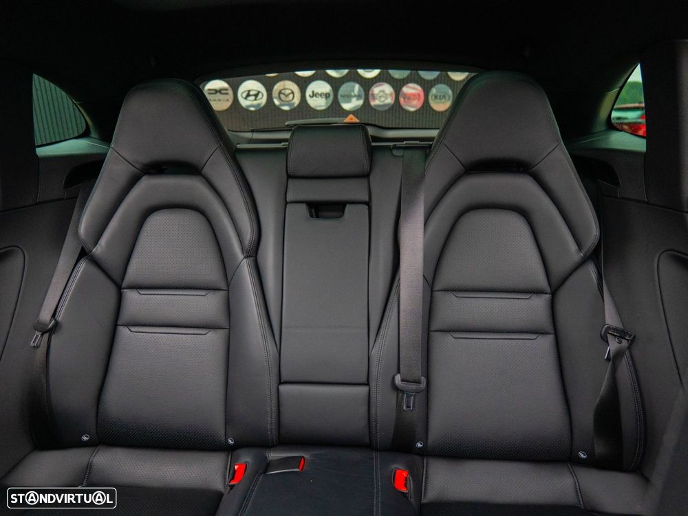 Porsche Panamera Sport Turismo 4 E-Hybrid - 27