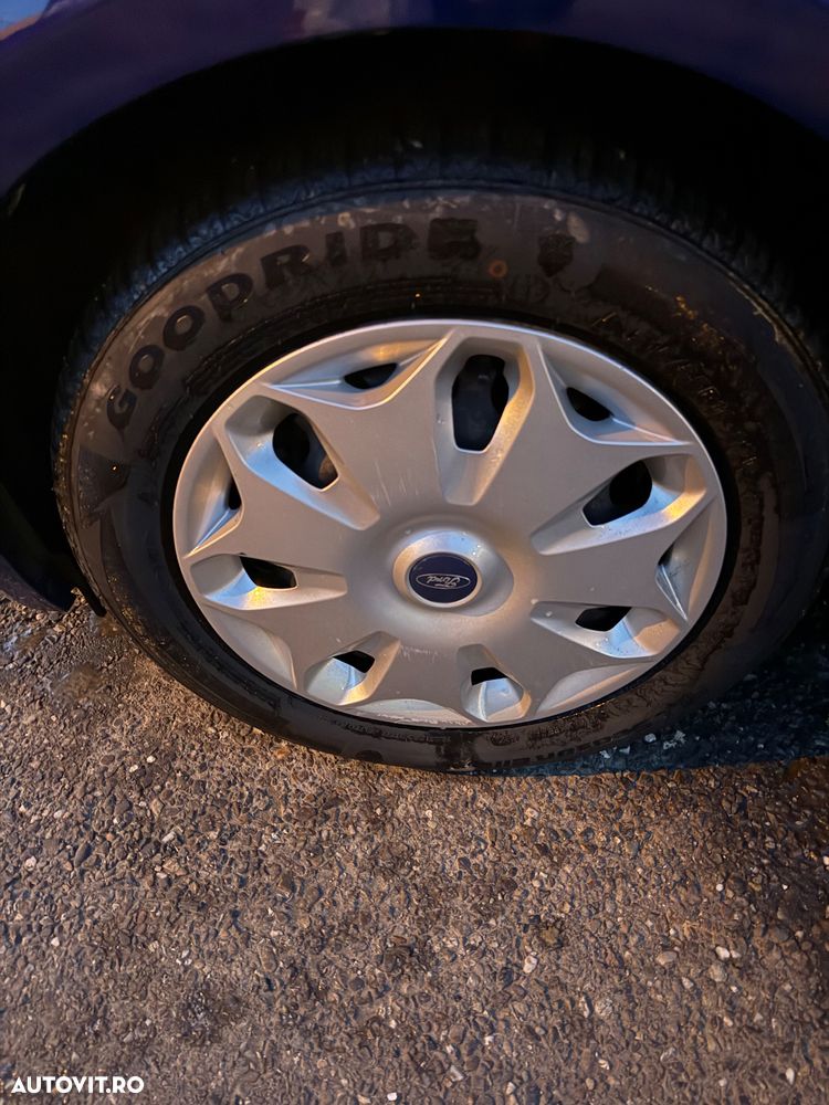 Ford Tourneo Connect - 9