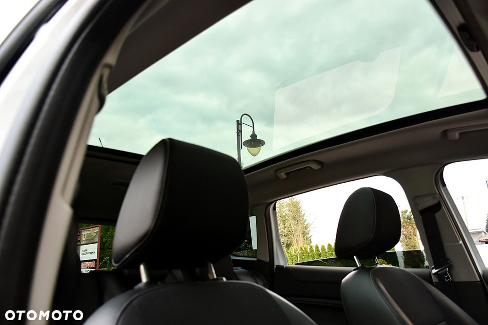 Ford Kuga 2.0 TDCi 4x4 Titanium - 29