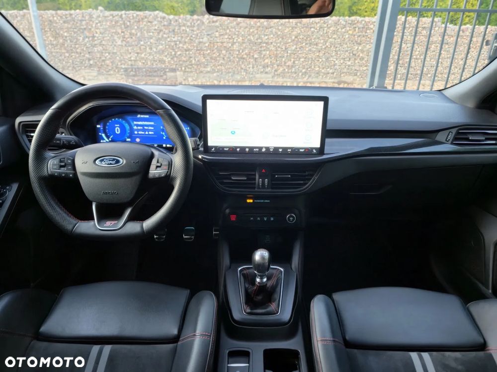 Ford Focus 2.3 EcoBoost ST X Edition - 6