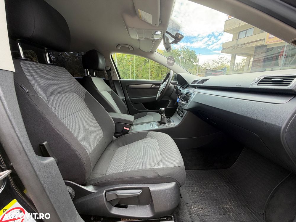 Volkswagen Passat 1.6 TDI BlueMotion Technology Comfortline - 14