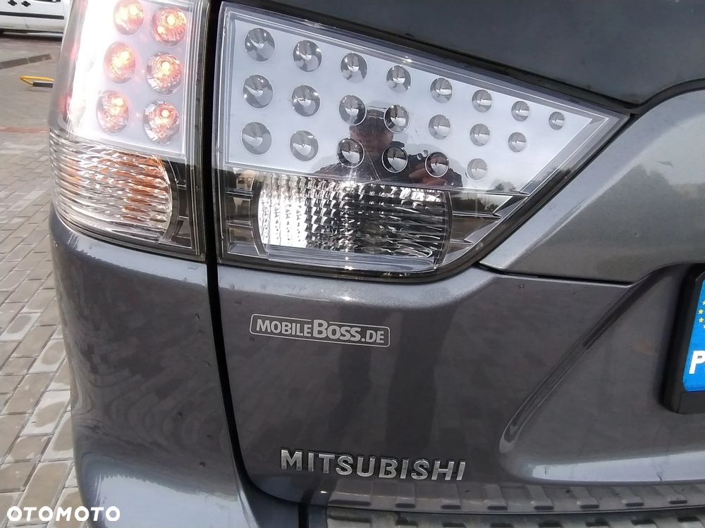 Mitsubishi Outlander - 18