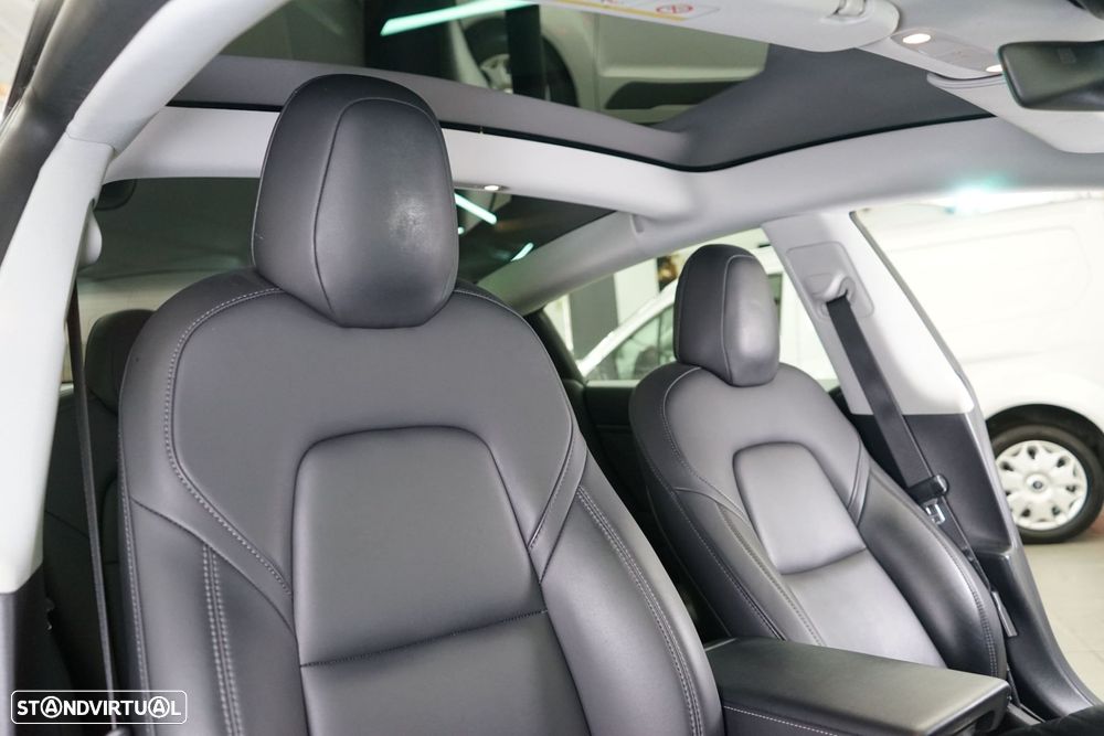 Tesla Model 3 Standard Range Plus RWD - 40