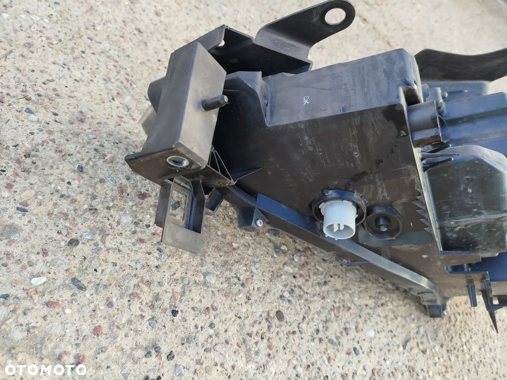 Mazda CX5 lampa prawa przód przednia LED - 8