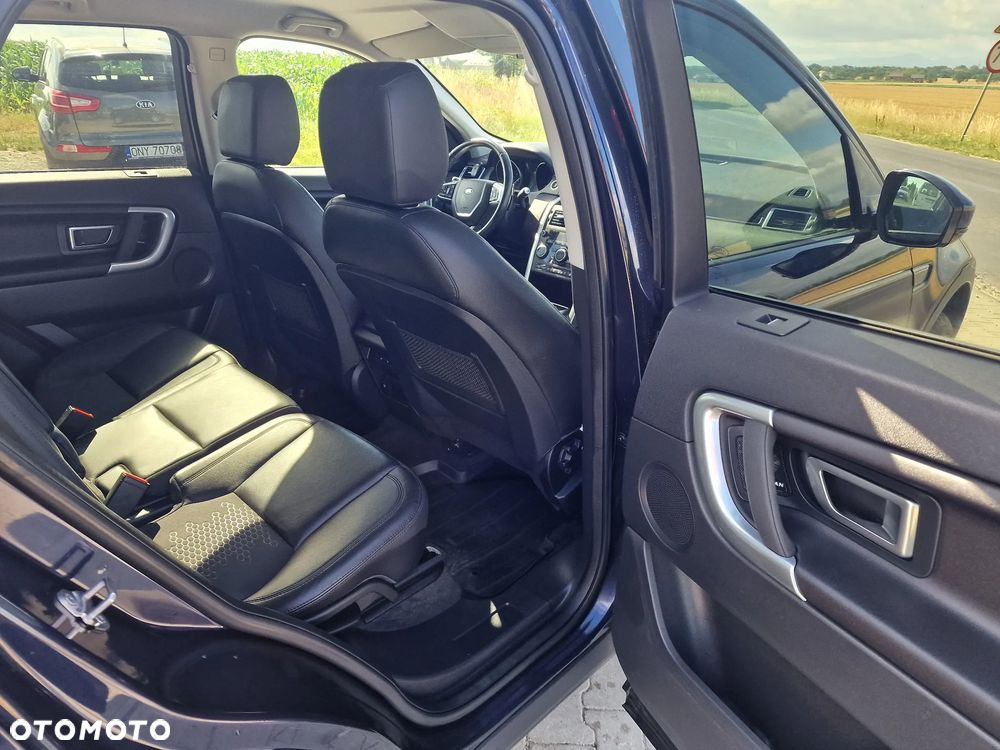 Land Rover Discovery Sport TD4 HSE Luxury - 24