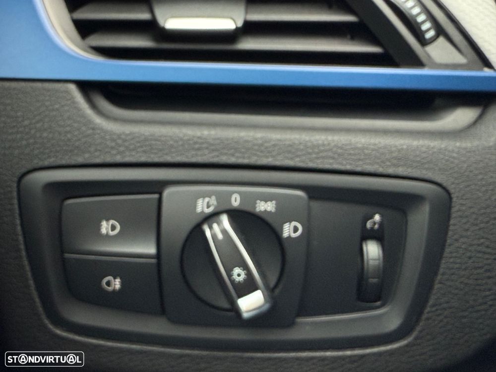 BMW X1 18 d sDrive Auto Pack M - 32