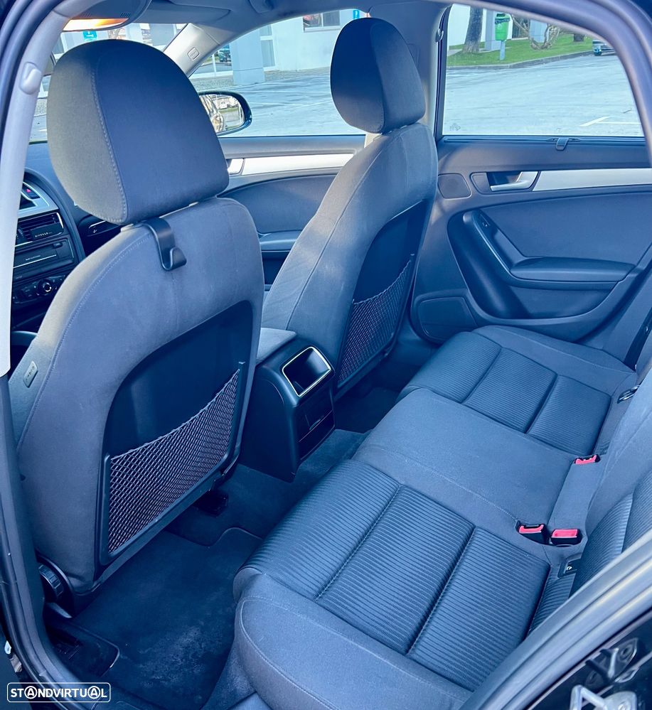 Audi A4 2.0 TDI DPF Attraction - 6