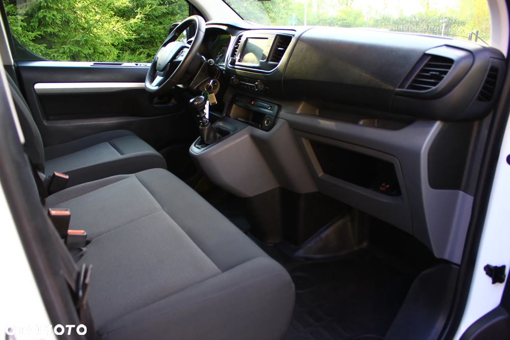 Peugeot EXPERT 2.0 122KM L3H1 BRYGADÓWKA 6 OSÓB LONG NAVIGACJA MAŁY PRZEBIEG 42 TYŚ KM  FV23% - 35