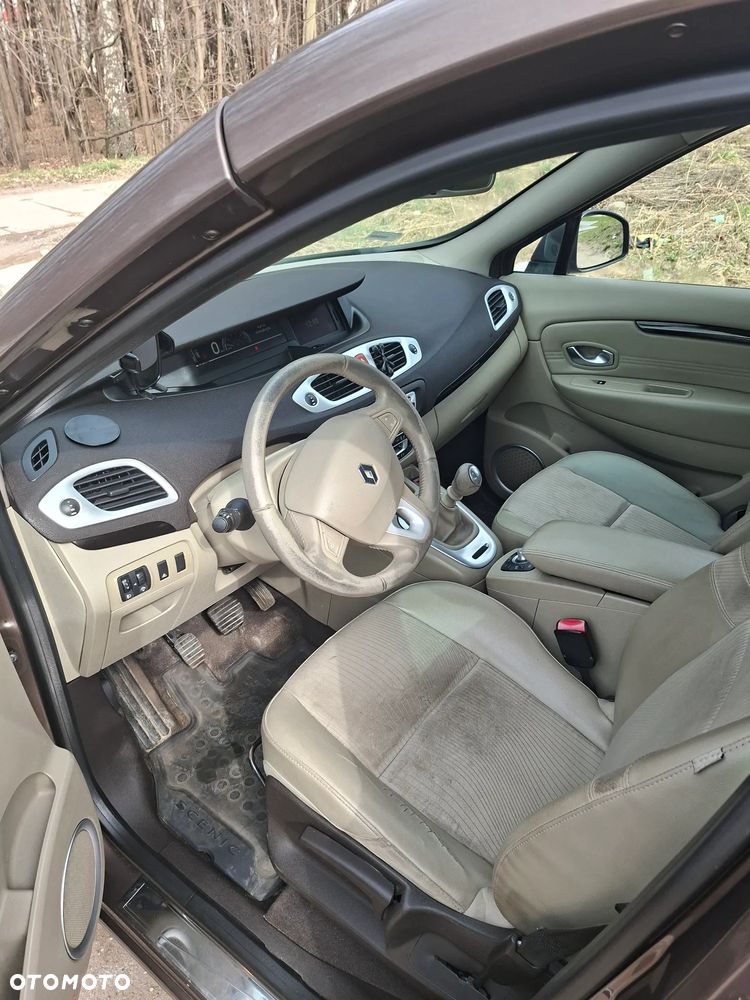 Renault Scenic 1.4 16V TCE Privilege - 15