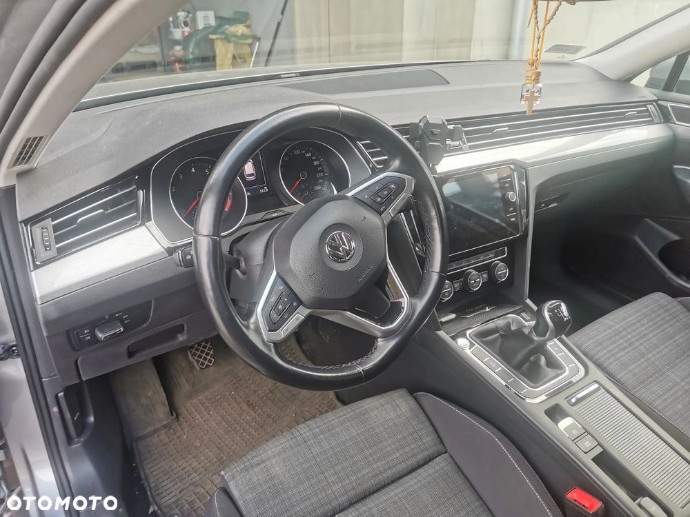 Volkswagen Passat 1.5 TSI EVO Elegance - 10