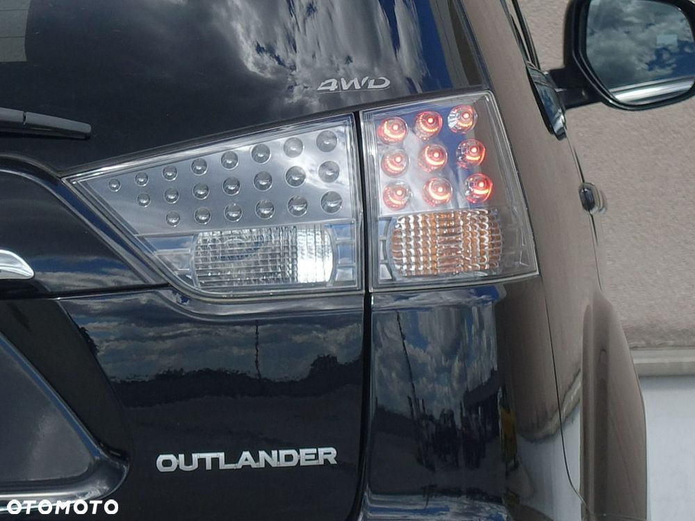 Mitsubishi Outlander 2.4 4WD Invite - 25